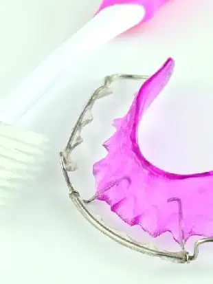 Herausnehmbare Zahnspange